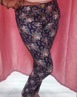 Vaqueros elásticos hindú