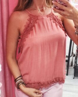 Blusa terracota con encaje